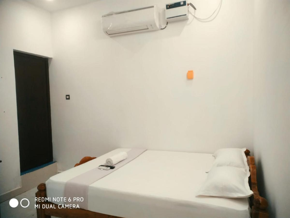 Bluemoon Homestay Пудучеррі Екстер'єр фото